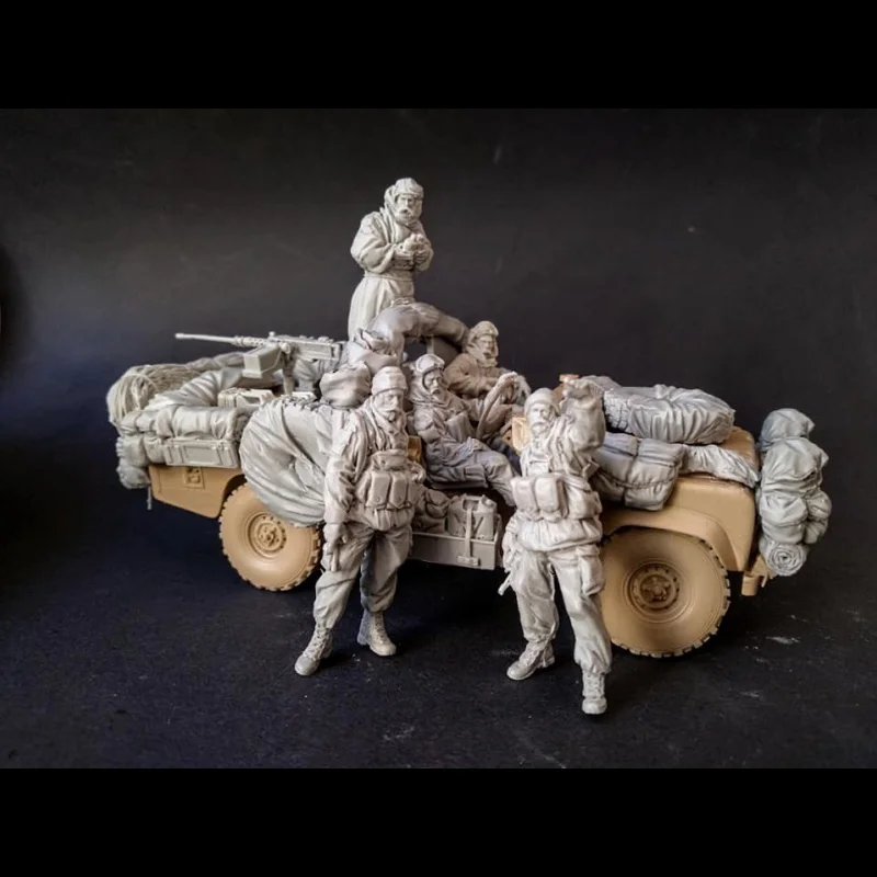 1/35 искусственная фигурка из смолы военная тема (5 человек с запахом) несобранный и