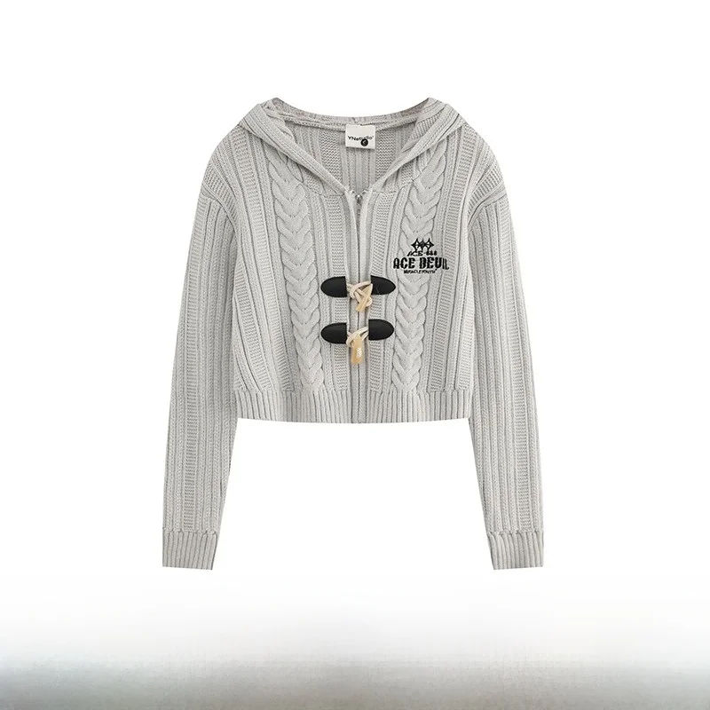 Корейская серия серый вязаный капюшон с роговой пряжкой женский 2024 новый