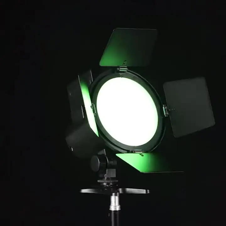 RGB-лампа для селфи с регулируемой яркостью 3200-5600K
