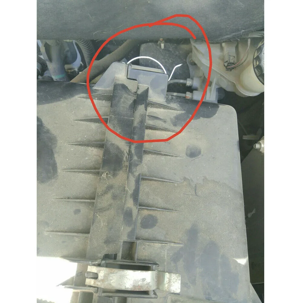 

2 Car Air Filter Cleaner Housing Case Cover Spring Clips For Toyota Replaceable Durable Auto Parts New