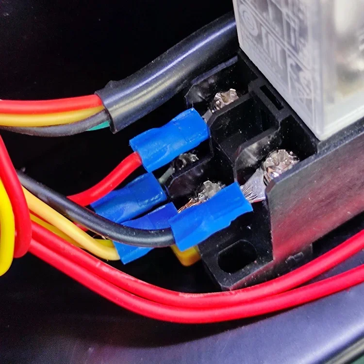 Автоматическая система подачи проволоки для лазерной сварки ZY1Laser