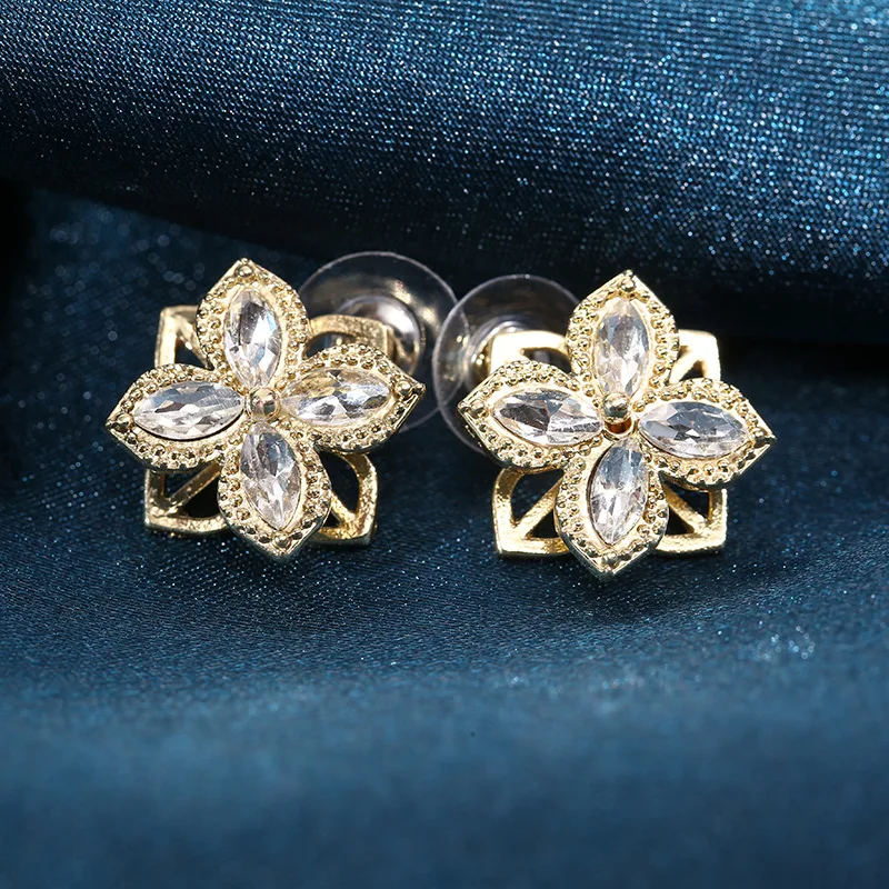 

Creative Design Rotating Clover Earrings