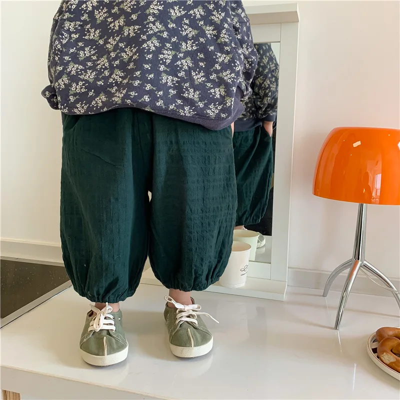 

Новинка Лето 2202 однотонные хлопковые льняные штаны для мальчиков укороченные штаны для девочек свободные укороченные штаны с широкими шта...