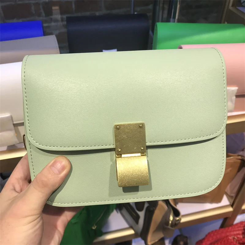 

Высококачественная роскошная фирменная Подлинная стюардесса 2023 летняя новая кожаная Коробка тофу модная Мини квадратная сумка через плеч...