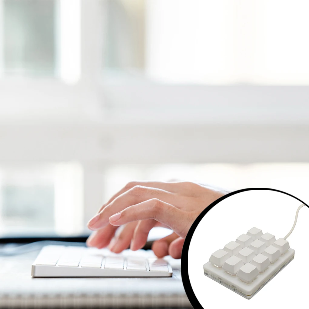 

Keyboard Mechanical 12 Keys Wire Numpad Backlight USB Keypad Universal Comfortable Touch Desktop Computer Blue