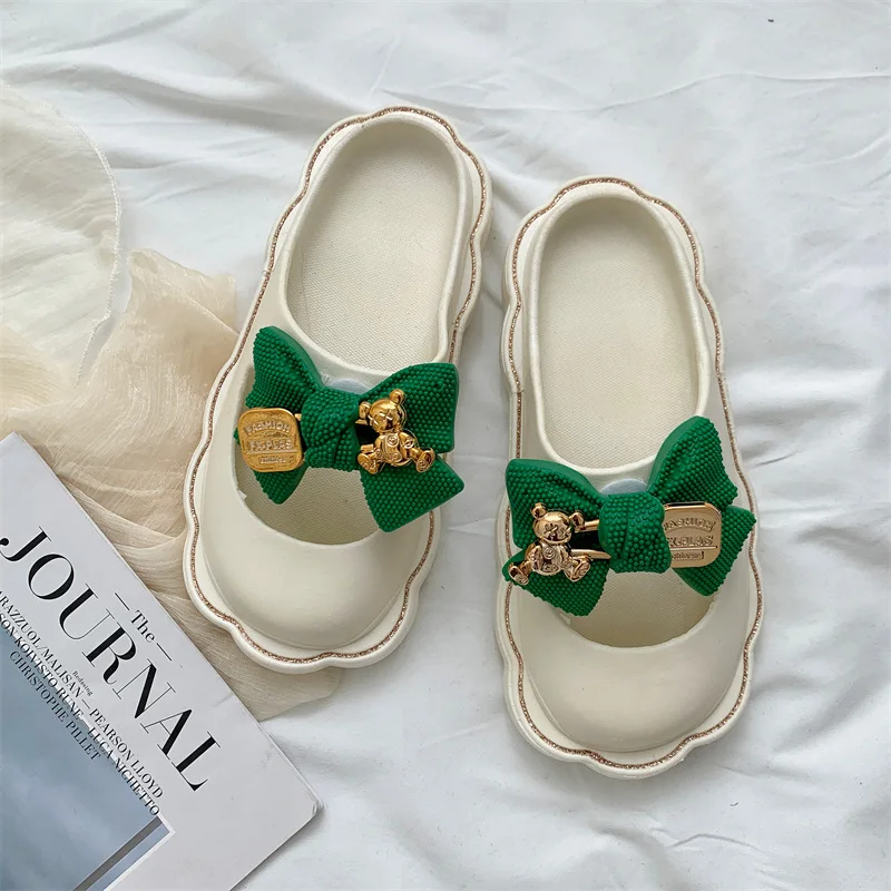 2023 Cute Bear Women's Slippers Summer Women Slippers Indoor Outdoor Flip Flops Beach Shoe Home Non-slip EVA Slippers Sandals