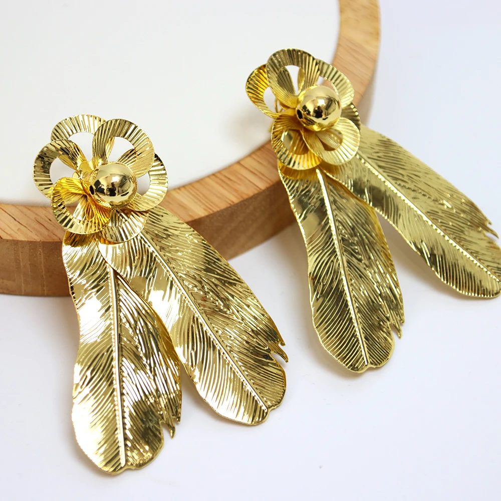 

Новинка 2022, аксессуары для банкета, свадьбы, вечеринки, Большая подвеска, Золотое перо, женское ювелирное изделие, позолоченное ретро