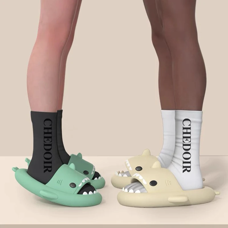 

Shark Slippers Adults Kids Soft EVA Cloud Slipper Anti Slip Cute Summer Beach Sandals Bathroom Sides for Men Women Flip Flops