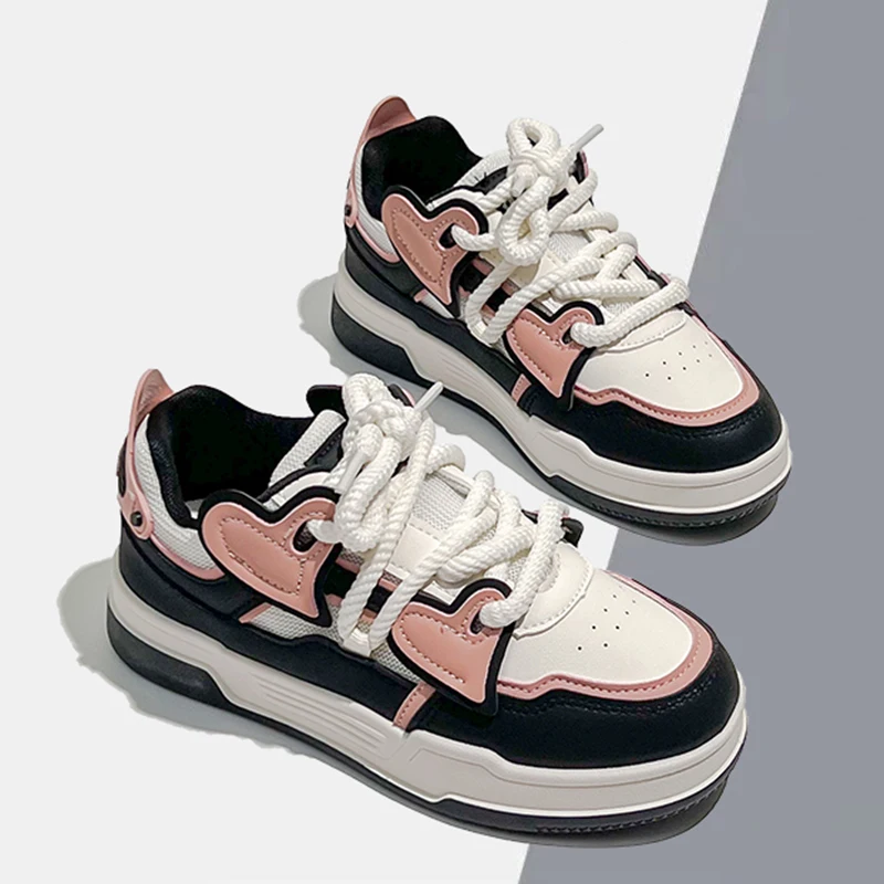 

Women Platform Sneakers Personalized Heart Shoes Lace Up Comfortable Shoes Casual Outdoor Running Tennis Sneakers Female 35-40