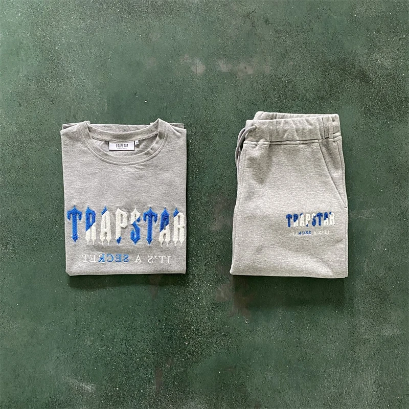 

Summer Men Women Trapstar T-Shirts Shorts Chenille Decoded Short Set Grey Cotton Embroidery 1 to 1 Top Quality Sportswear