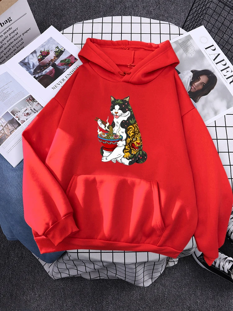 

Cat With Tiger Tattoo Eating Ramen Noodles Women Hoodie Autumn Quality Tracksuit Outdoor Soft Sweatshirts Korean Pocket Clothes