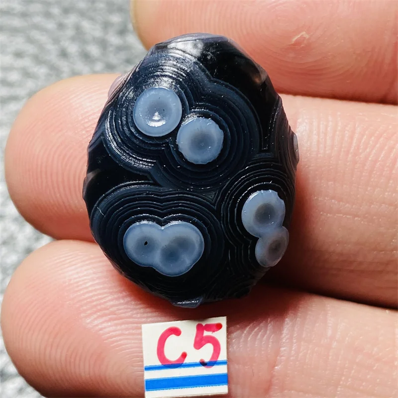 

Черный агат Алиса Гоби