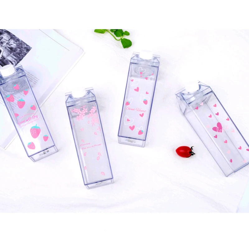 

Креативная Милая пластиковая прозрачная молочная картонная бутылка для воды для девочек модная клубника Sakuraho прозрачная чашка для воды дл...