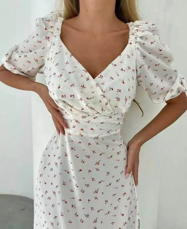 

Женское длинное платье с V-образным вырезом, рукавами-фонариками и разрезом сбоку