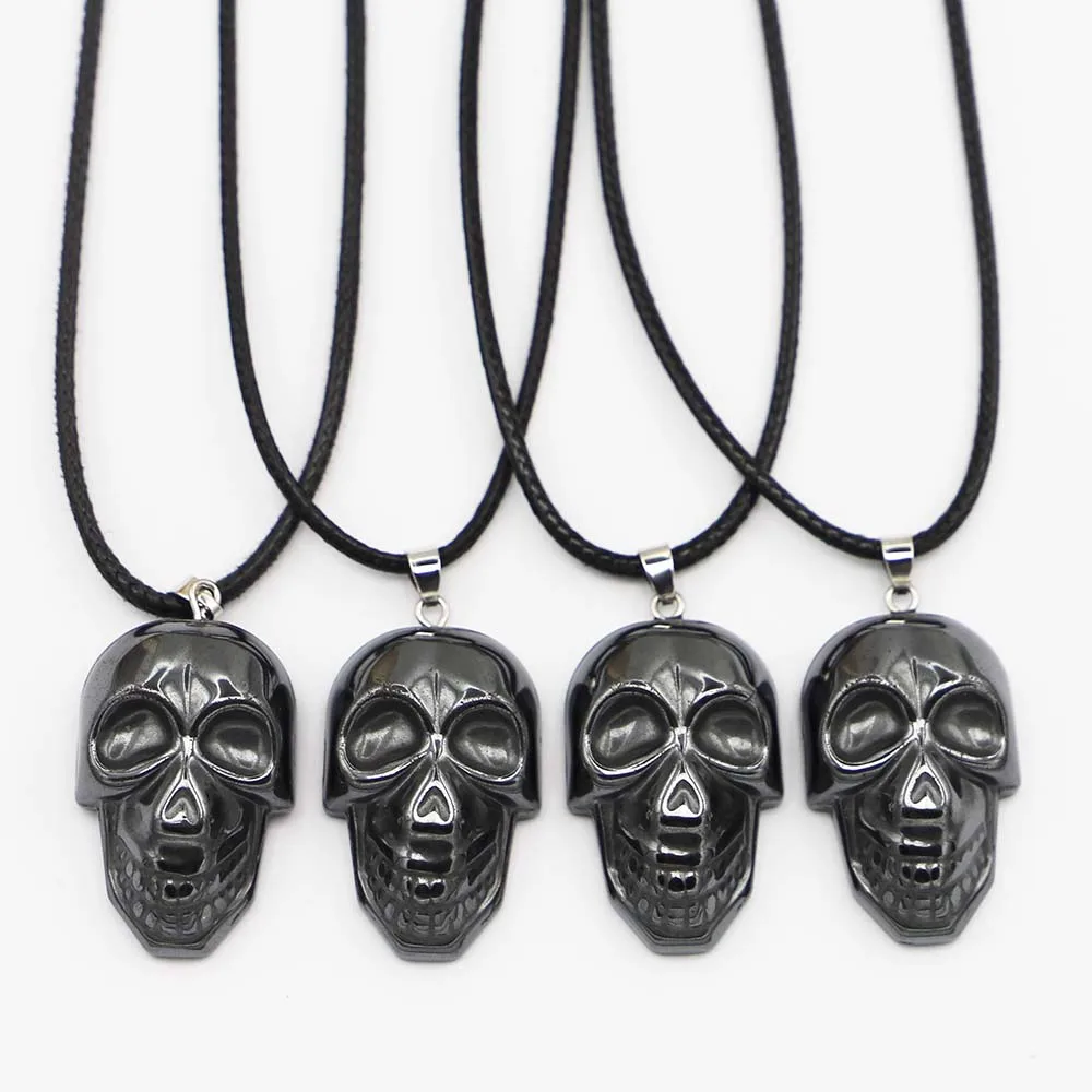 Ожерелье с подвеской в виде черепа из гематита 8 шт.