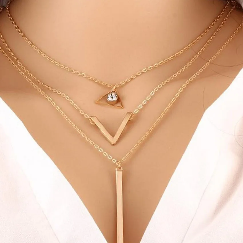 

Fashion Crystal Sequin Necklace Feminine Trend Multilayer Metal Triangle Pendant Clavicle Chain