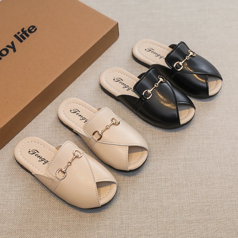 

Children Slippers for Girls Open-toe New Summer Flat Non-slip Kid Fashion Versatile Solid Black Metal Korean Wind Casual Sandals