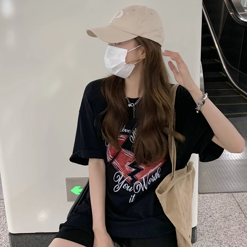 

5605 Summer thin Korean casual retro loose love printing short-sleeved T-shirt women