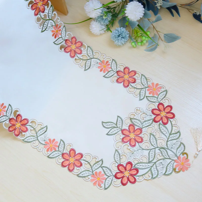 

Hot White Embroidery Bed Table Runner Cloth Cover Dining Lace Tea Coffee Tablecloth Doilies Party Christmas Wedding Decor
