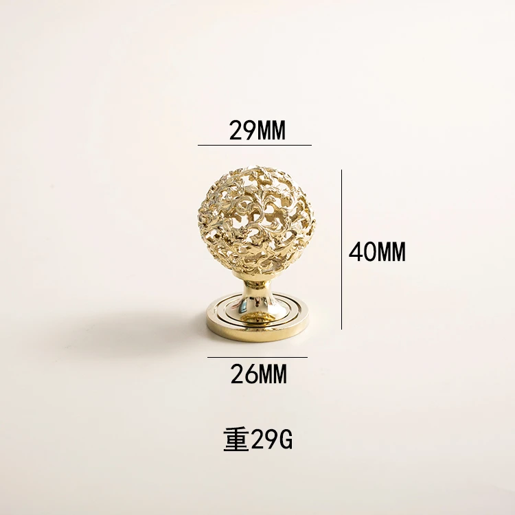 

Серебристые дверные ручки Diana's-Hardware