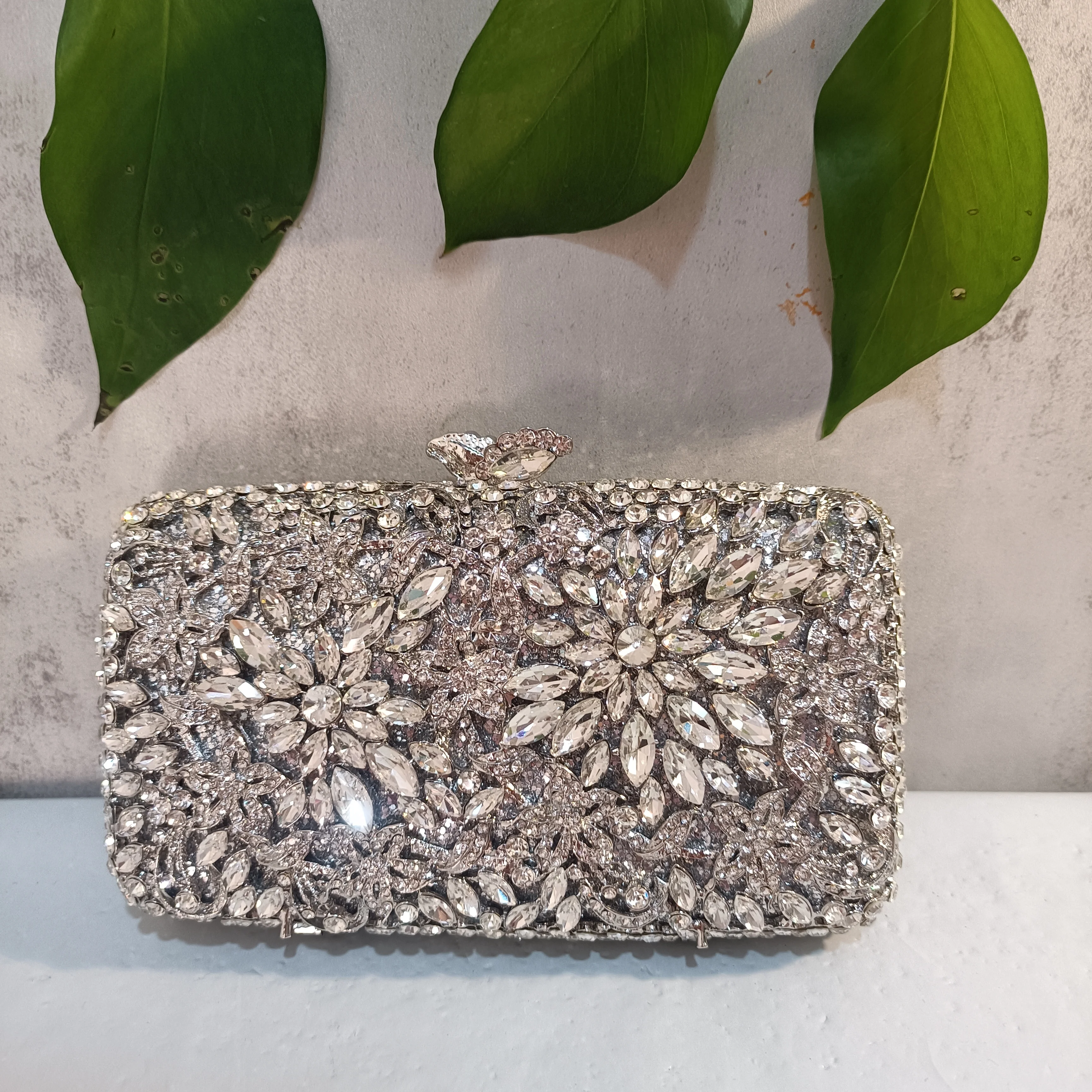 

Birthday Dinner Silver Flower Lady Handbags Woman Diamond Party Floral Purses Wedding Bridal Hollow Elegant Crystal Evening Bags