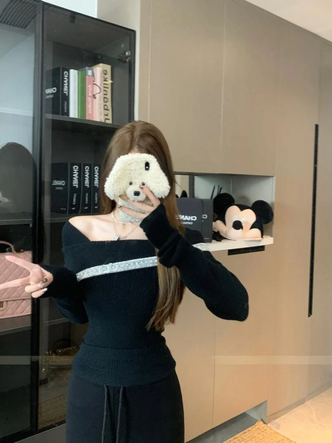 Miss Cacoli ~ топ с наклонными плечами зимний сексуальный темпераментный облегающий