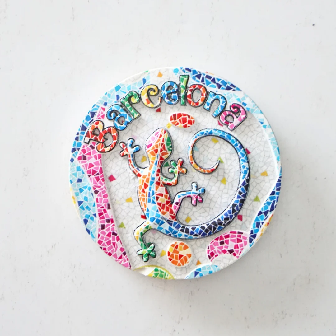 Магниты на холодильник Барселона нейл шлехт барселона путеводитель