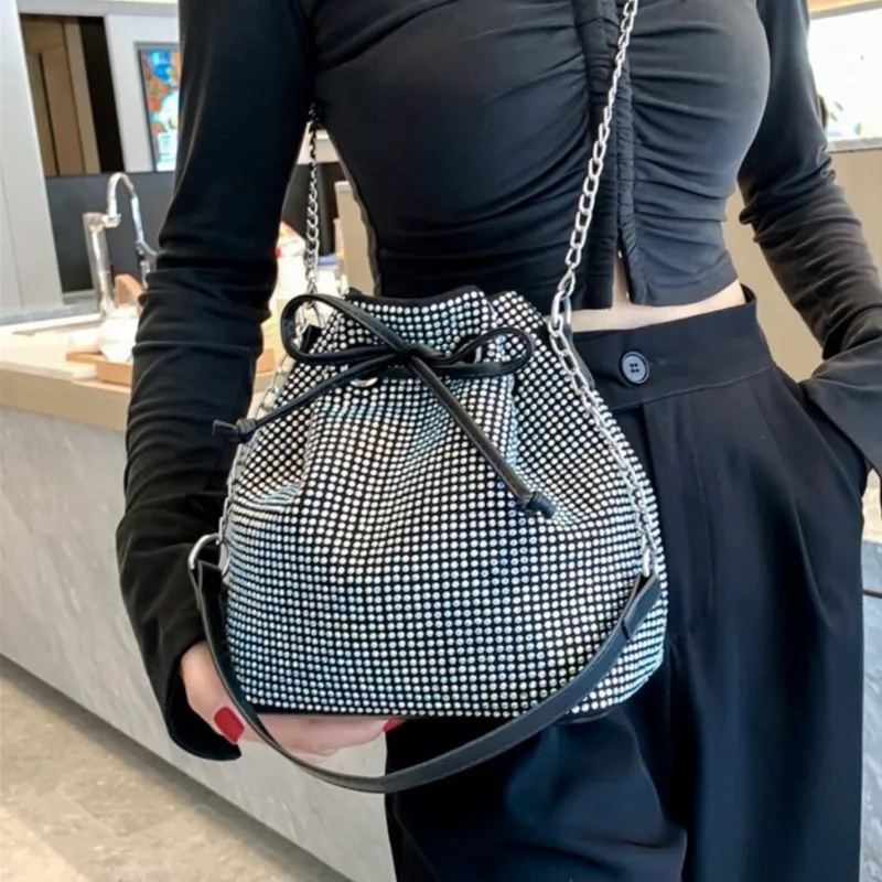 

Новинка 2023, женские сумки через плечо, большие сумки Хобо, женская сумка на цепочке, Женский вечерний кошелек, женская модель