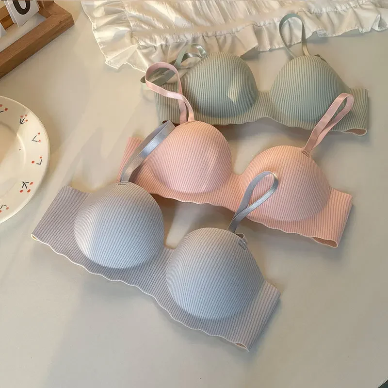 Seamless Bras for Women Soft 1/2 Cup Underwear Push Up Bra Bralette Comfort Invisible Brassiere Nonwire Simple Sexy Lingerie