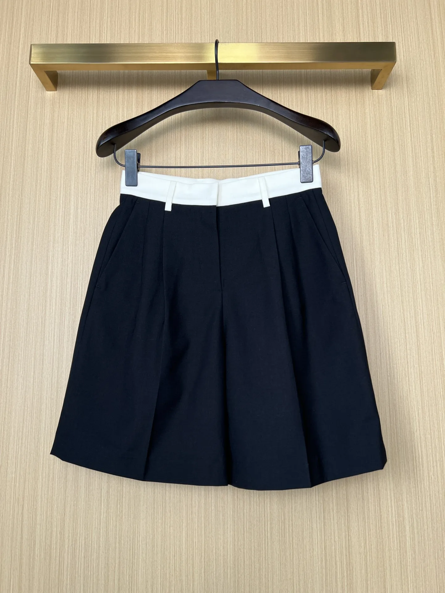 

Female Clothing Woman Clothes Shorts Summer 2022 Women's Pants High Waist Shorts Black And White Contrast Casual Suit Shorts