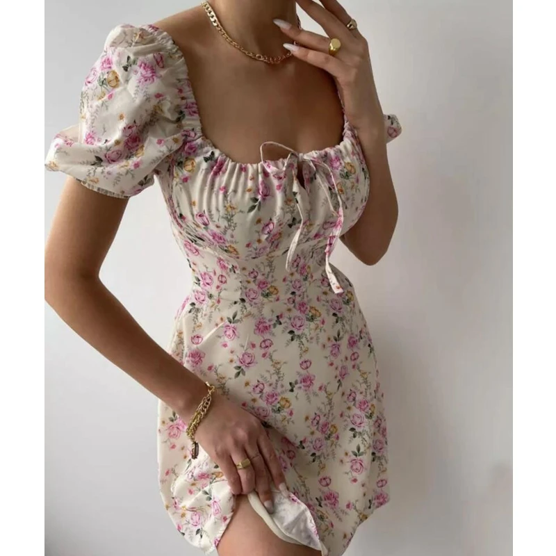 

Платье женское летнее Облегающее с цветочным принтом, пикантное короткое платье с рукавами-фонариками, на шнуровке, с квадратным вырезом, с открытой спиной и высокой талией