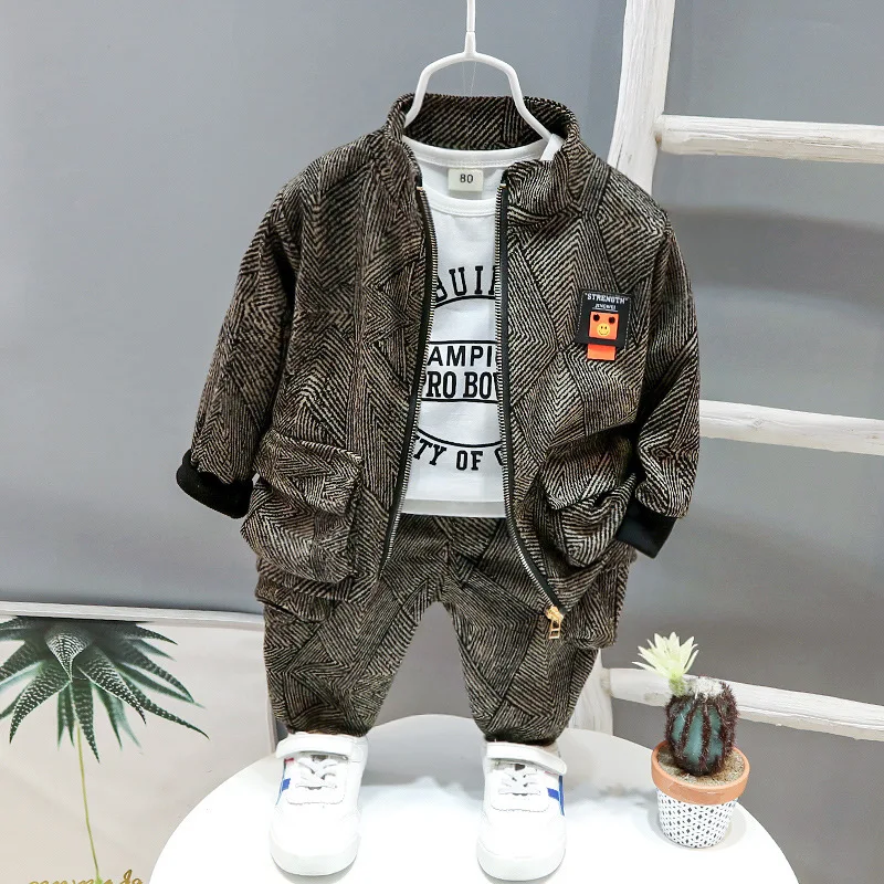 

Baby Boys 3pcs Clothes Sets Spring Autumn Children Casual Cute Coats T-shirts Pants Tracksuits For Bebe Infants Sports Suits 3Y