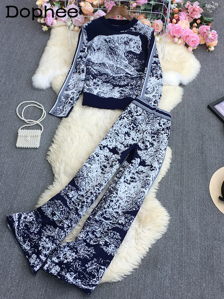 

Spring 2022 Knitted Two-Piece Suit French Elegant Animal Cartoon Pattern Printed Knitwear Top Women + Wide Leg Pants 2-Piece Set