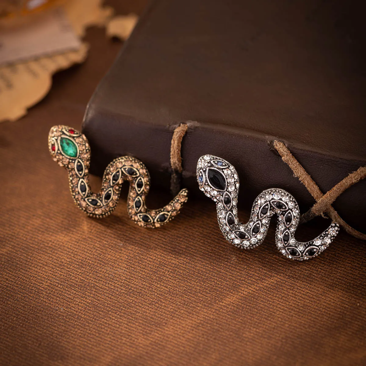 SKEDS Роскошные винтажные значки со змеей и кристаллами брошь для женщин мужчин