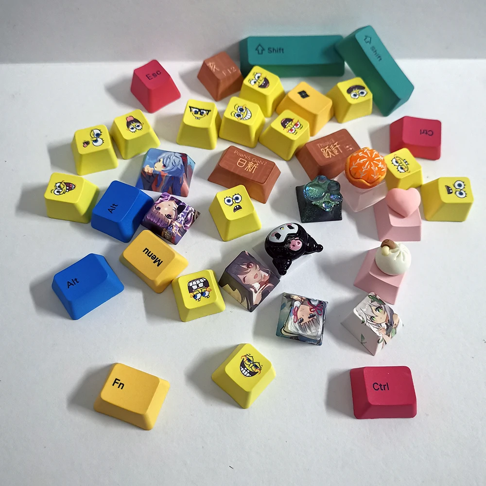 

Random KeyCap Genshin Impact Keycaps Personality Design Cherry MX axis 3D Cute Key Cap for Mechanical Keyboard Surprise Spree