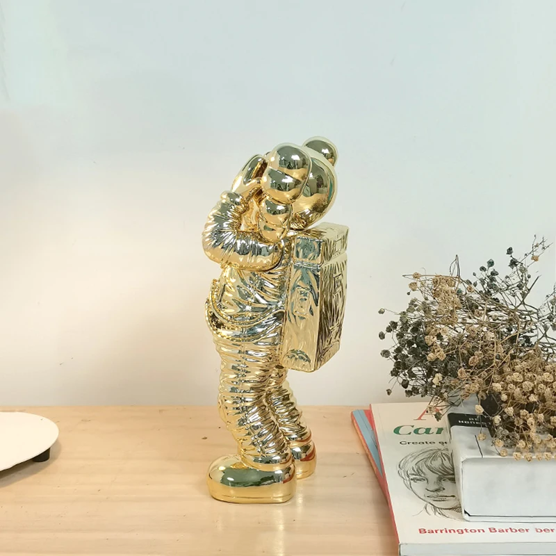 Electroplate Astronaut Sculpture Trendy Ornaments Home Decorative Figures Figurine Nordic Handicraft Statue Gifts Room Decor |