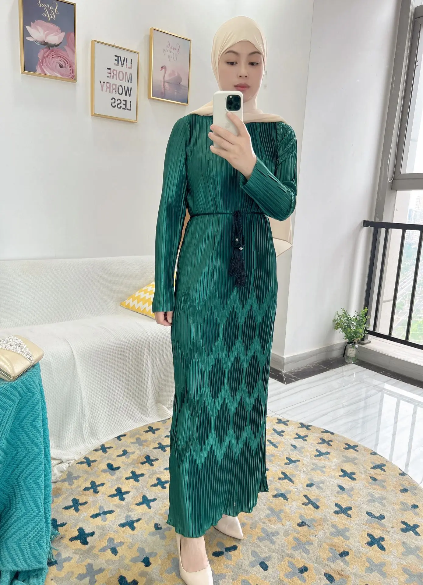 Fashion Pleated Muslim Women Maxi Dress Long Skirt Europe America Middle East Dubai Robe