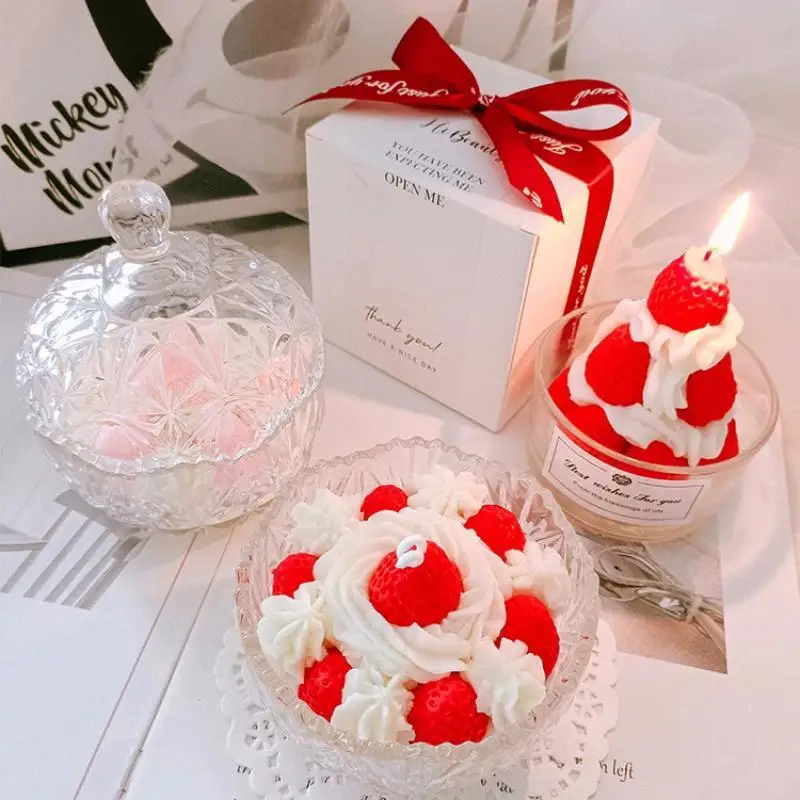 

Strawberry Aromatherapy Candle Cute and Creative Advanced Gift Box