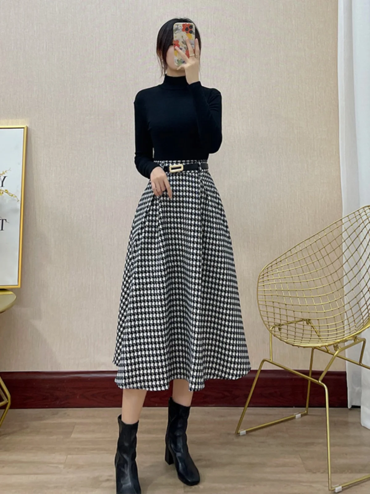 Plaid Skirt Autumn clothes Women 2024 New Popular and Beautiful This Year Dress Outfit High Sense Small Two-piece Set