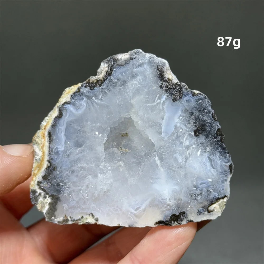 

Агатовая кристаллическая пещера яйцо