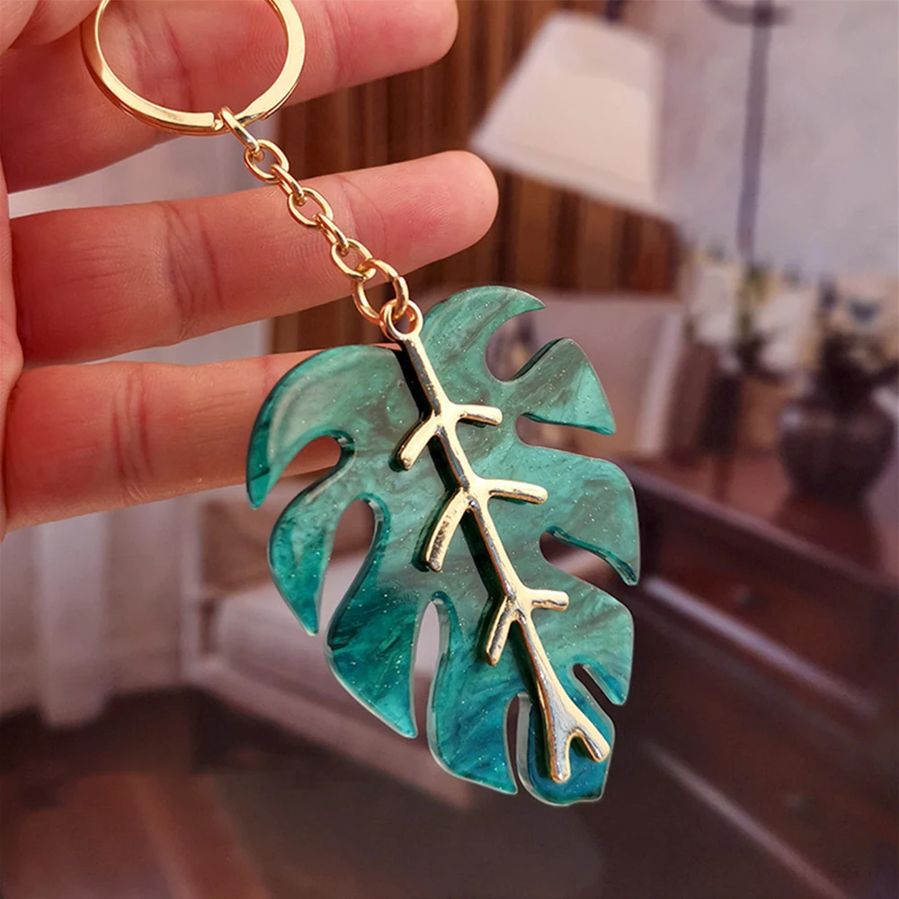 

Simple Big Green Leaf Metal Keychain For Women Plant Metal Key Ring Airpods Bag Purse Pendant Fashion Accessories Gift