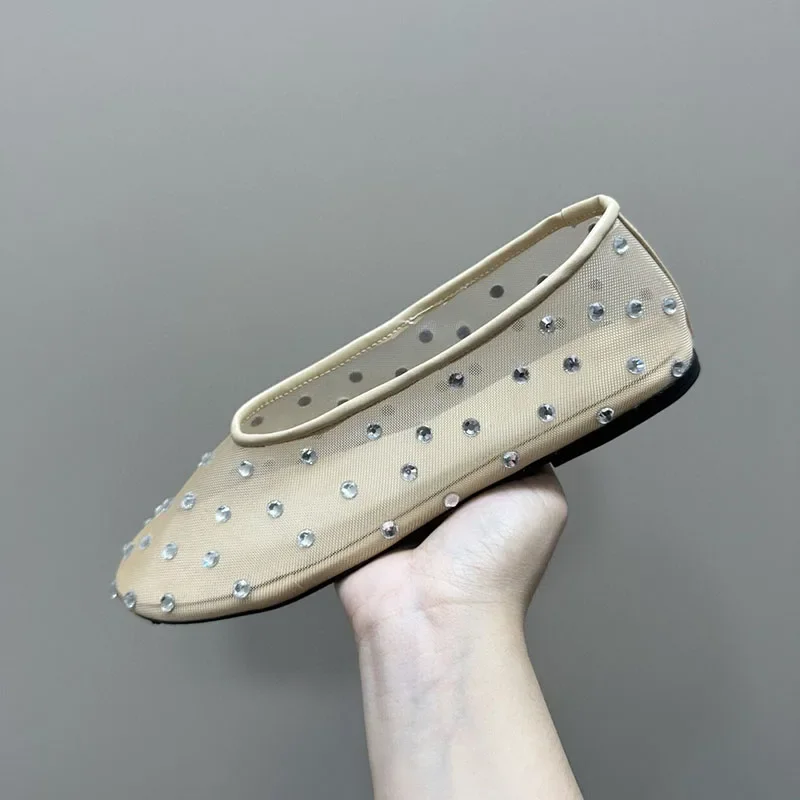 Туфли женские на плоской подошве дизайнерские без застежки круглый носок