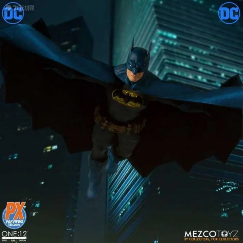 Оригинальные фигурки из комиксов Mezco Toyz DC Бэтмен суперм рыцарь пиксель синяя