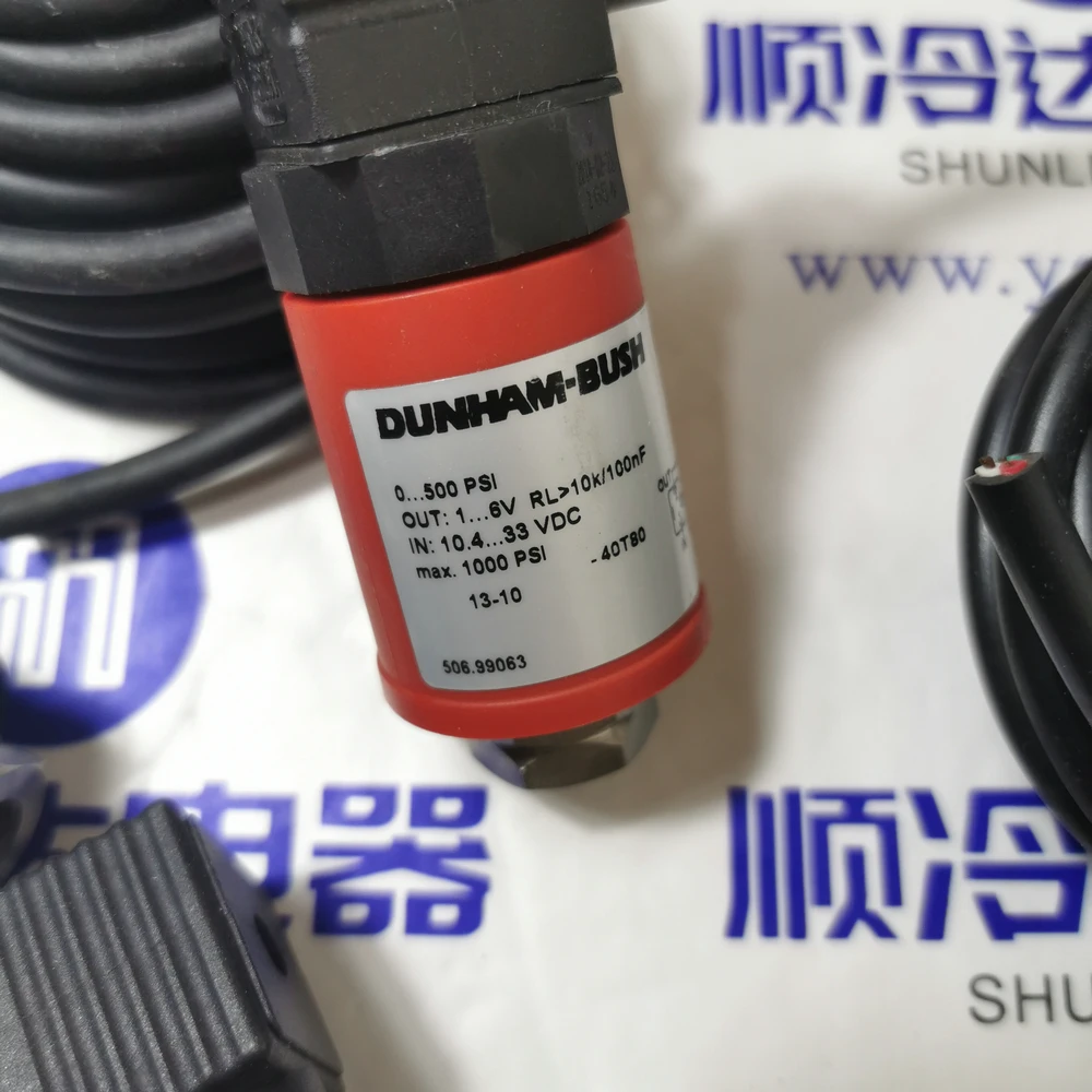 

506.99062 Dunham Bush Air Conditioning 0-200PSI Low Pressure Sensor Pressure Transmitter