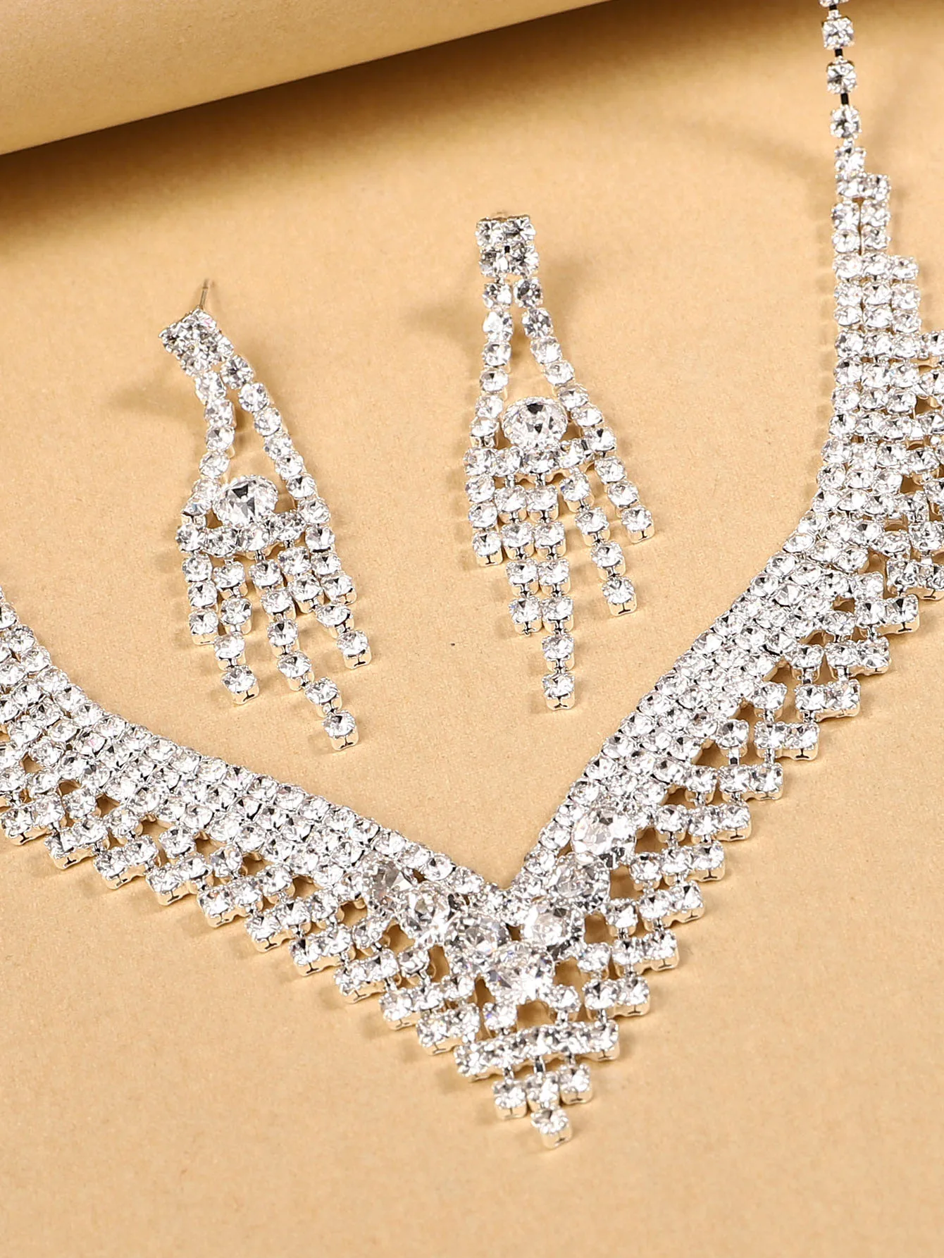 3 шт. женское модное и V-образное ожерелье с кисточками серьгами аксессуары для