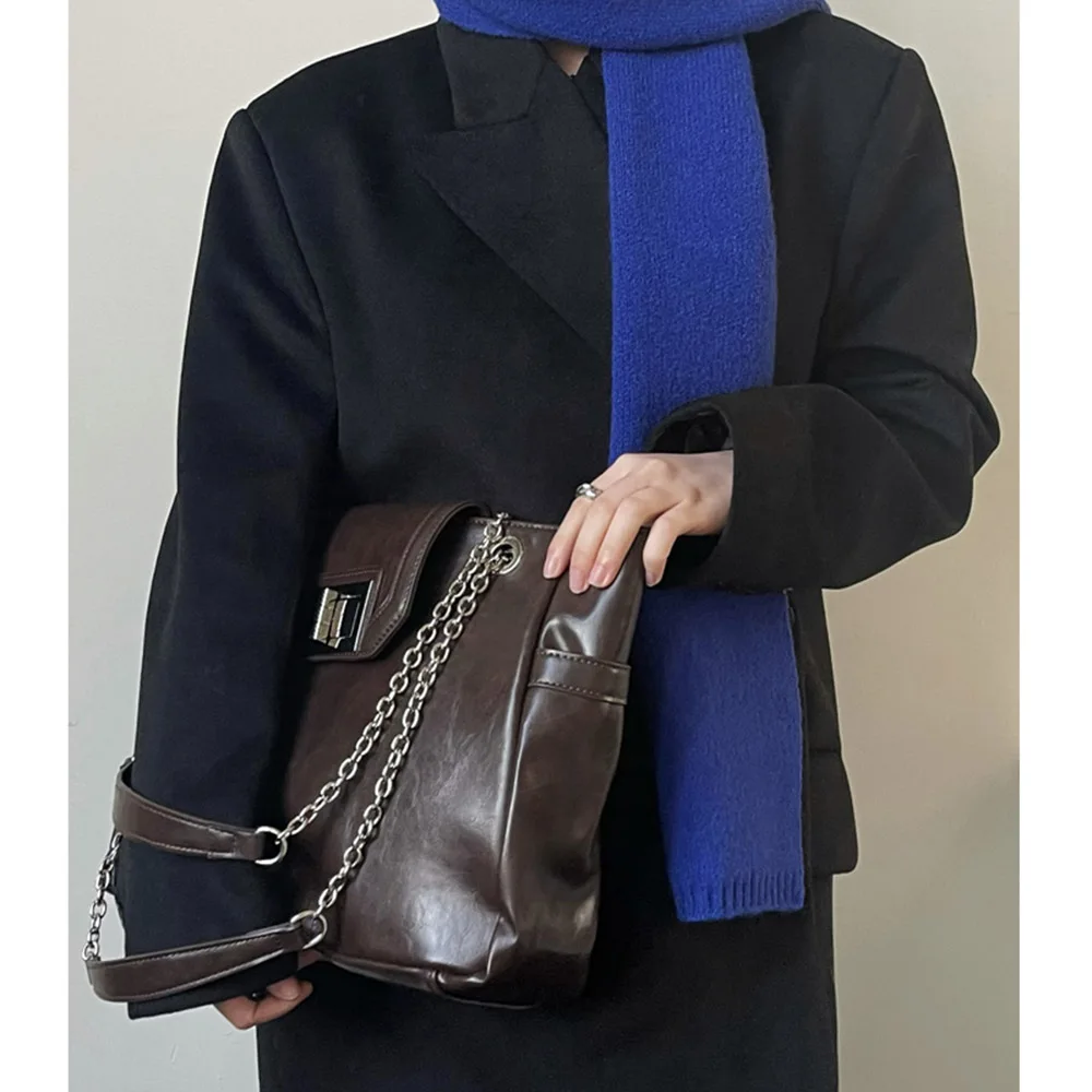 Модные сумки на плечо с цепочками для женщин 2022 трендовая дизайнерская