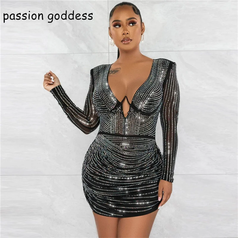 

Женское Сетчатое платье с длинным рукавом и глубоким V-образным вырезом