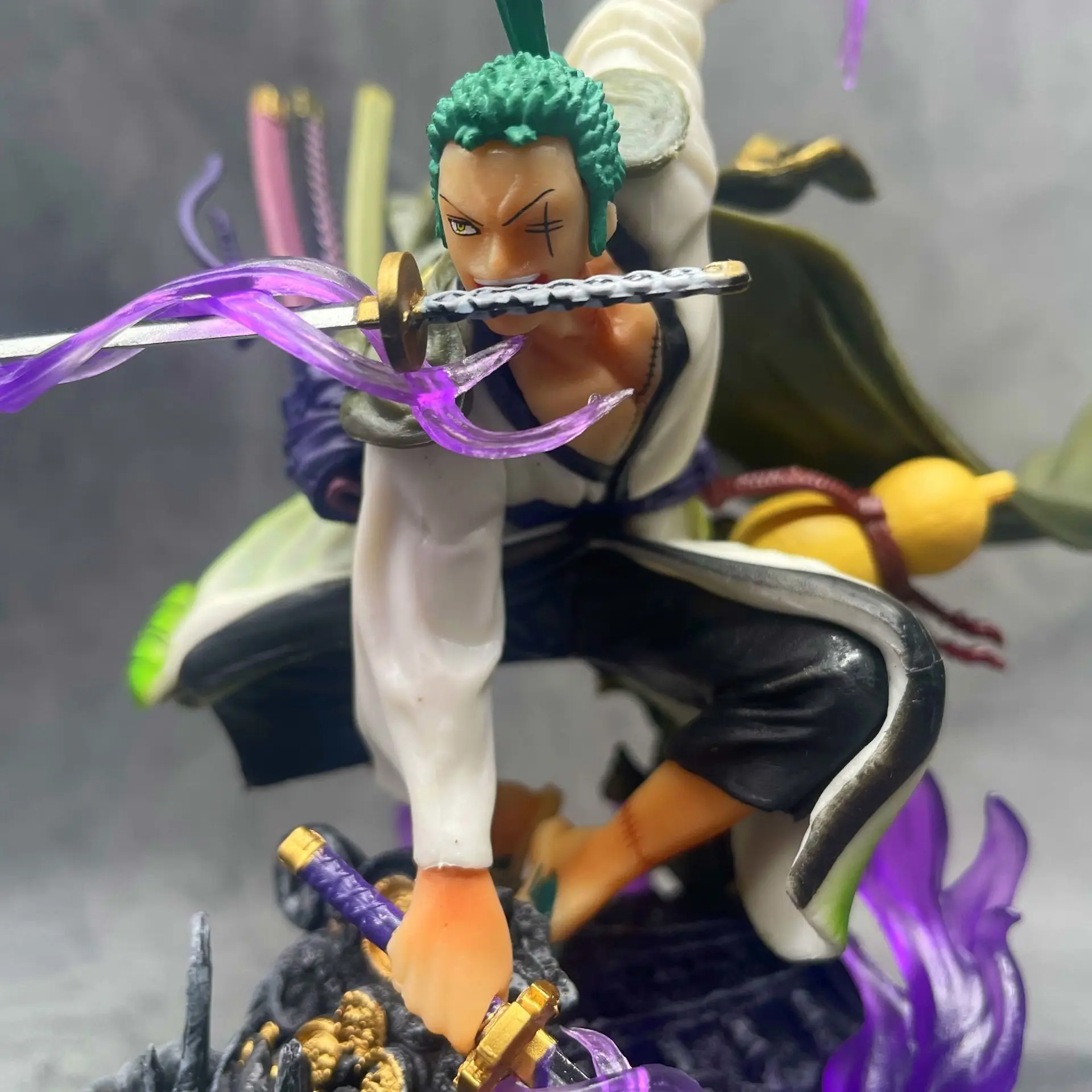 

One Piece Action фигура аниме GK Roof kimмоно Roronoa Zoro трехножное боевое искусство аниме модельные украшения PVC игрушка в подарок