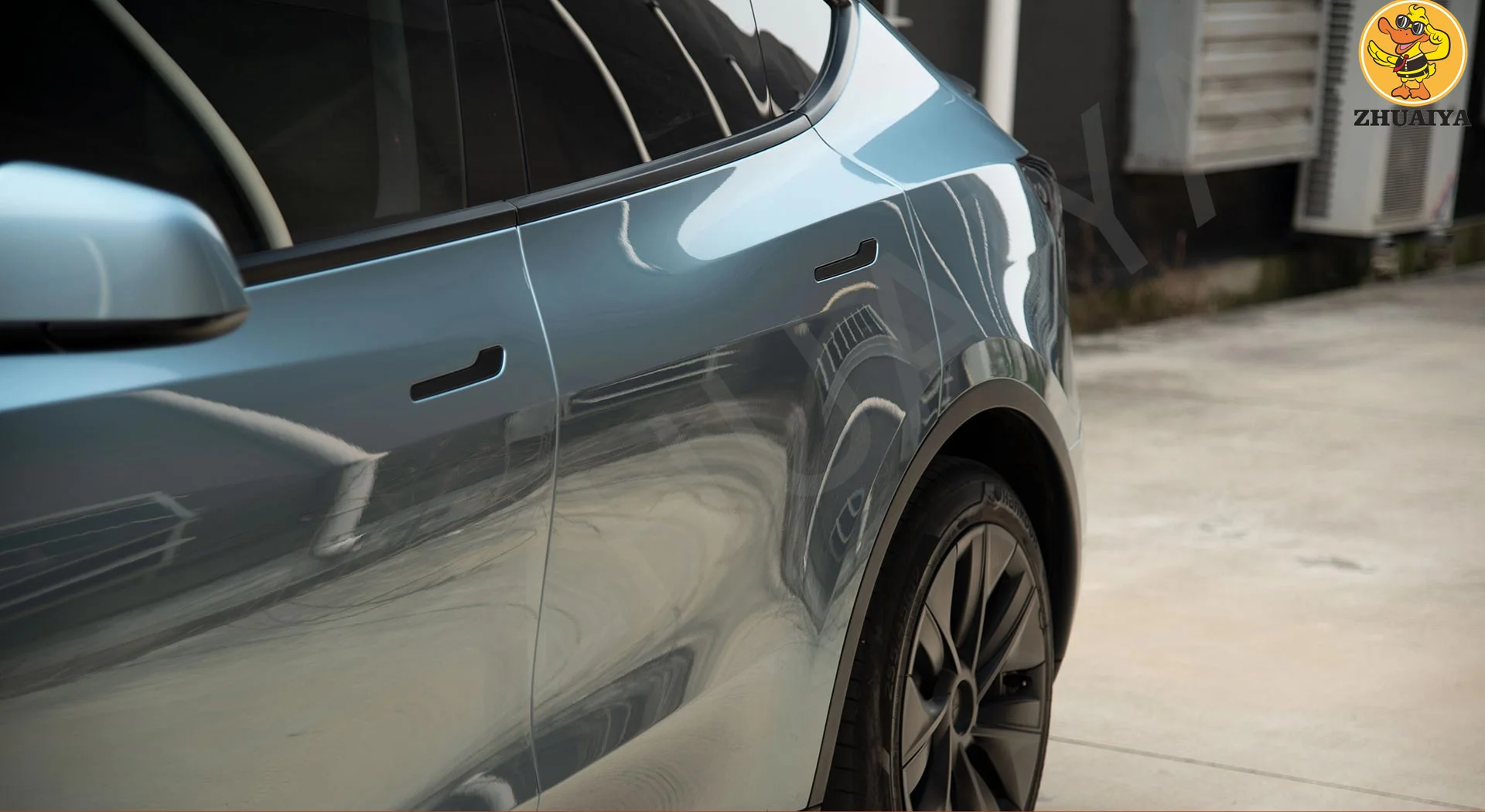 Рисунок 6 - Высококачественные автомобильные наклейки из ТПУ