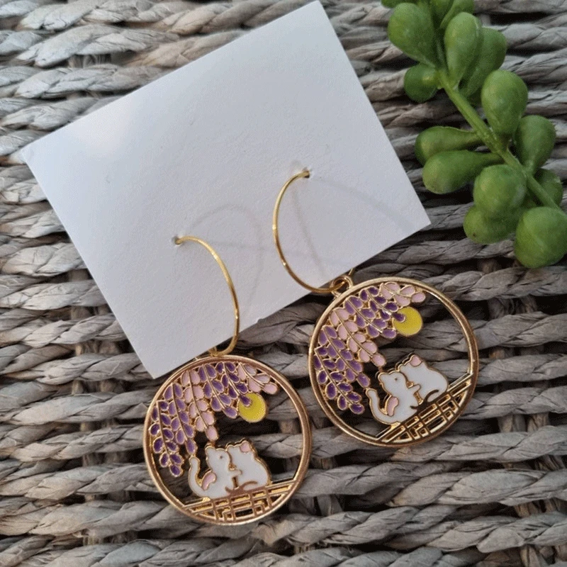 

Cat Couple Hoop Earrings - Gold Plated Earrings- Cat Earrings - Floral Earrings - Quirky Earrings - Cute Earrings